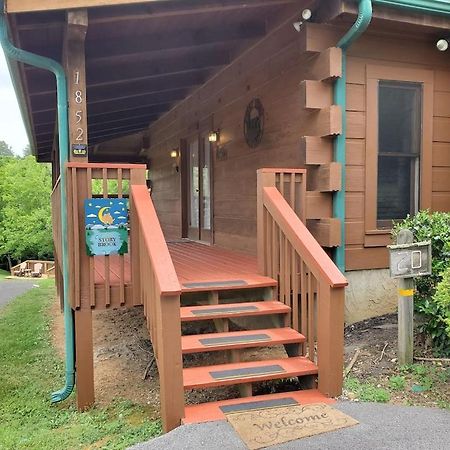 Story Brook: Beautiful True Log Cabin! Close To Dollywood, State Park, And More! Sevierville Luaran gambar