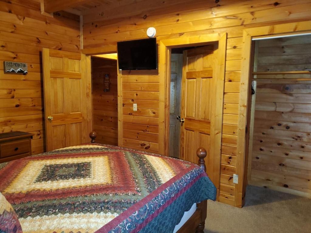 Story Brook: Beautiful True Log Cabin! Close To Dollywood, State Park, And More! Sevierville Luaran gambar