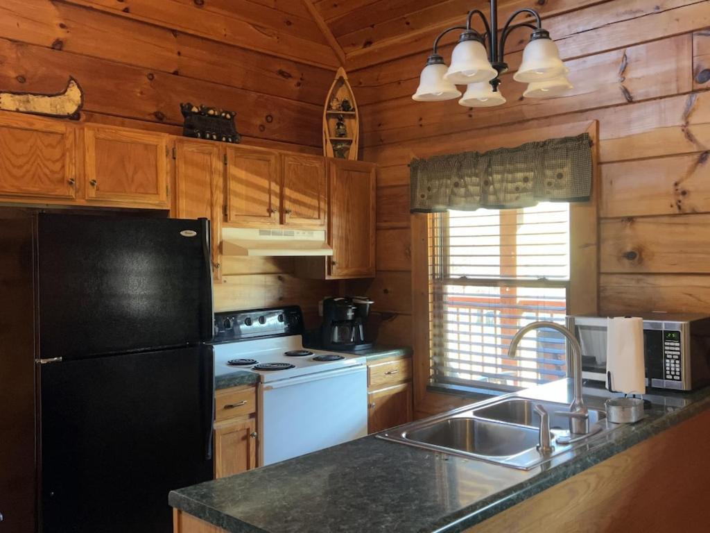 Story Brook: Beautiful True Log Cabin! Close To Dollywood, State Park, And More! Sevierville Luaran gambar