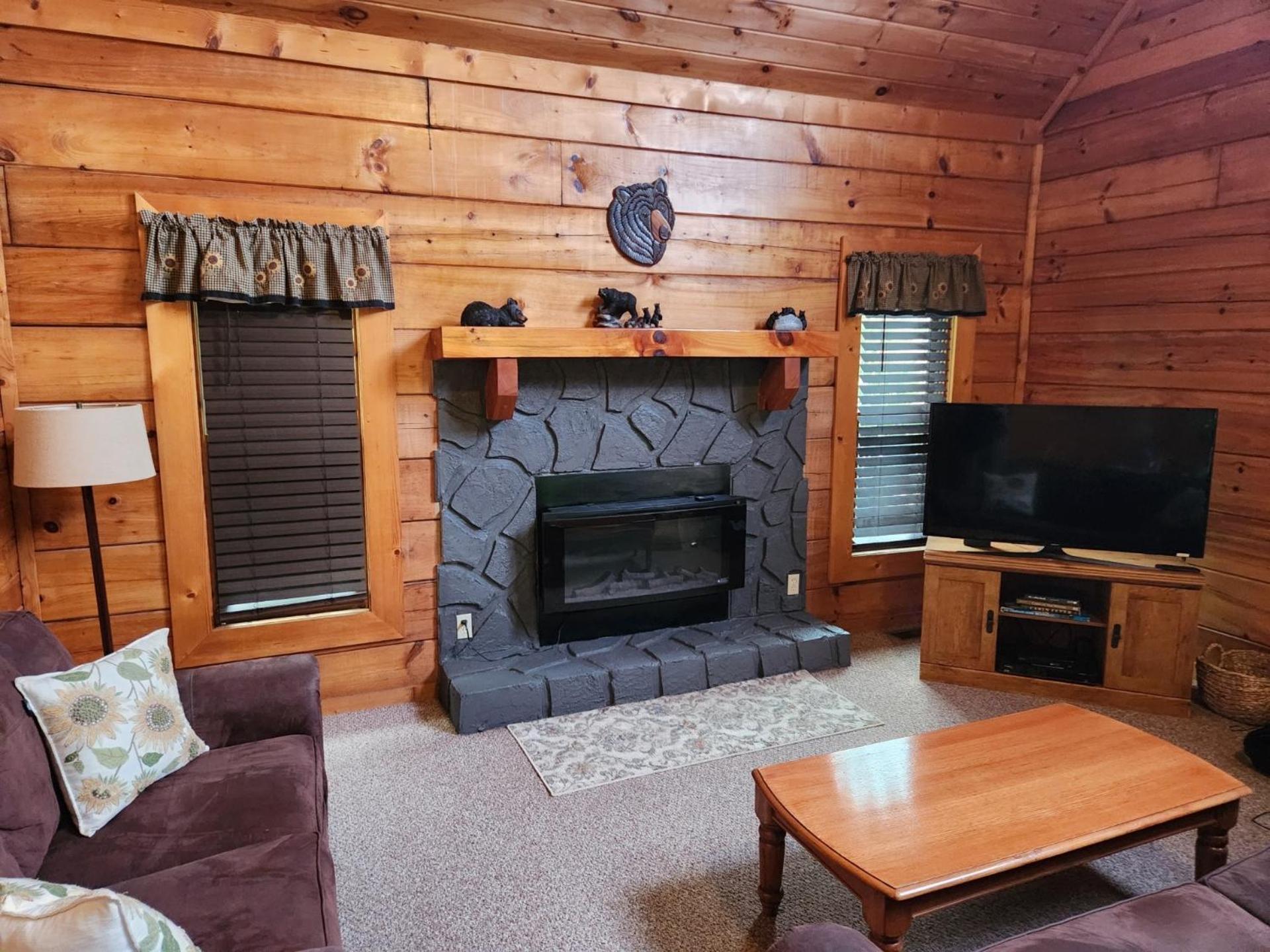 Story Brook: Beautiful True Log Cabin! Close To Dollywood, State Park, And More! Sevierville Luaran gambar