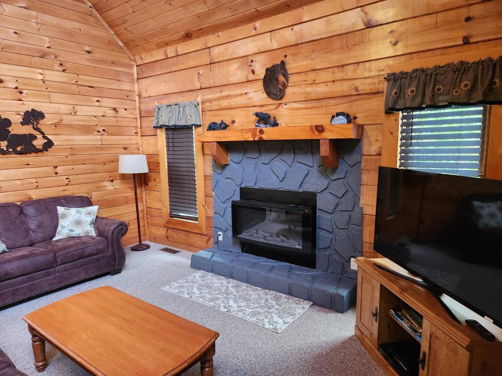 Story Brook: Beautiful True Log Cabin! Close To Dollywood, State Park, And More! Sevierville Luaran gambar